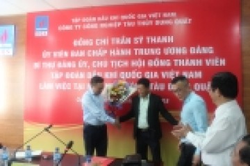 Chủ tịch HĐTV PVN Trần Sỹ Thanh làm việc tại tỉnh Quảng Ngãi