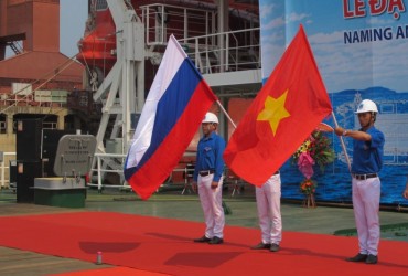 Accommodation Barge- VSP06 is handed-over Vietnamese- Russian Joint venture- Vietsovpetro.